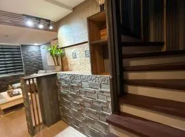 2 bedroom loft type with 2 baths Near Ortigas Cbd