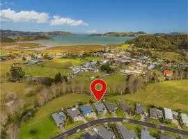 Golden Vista - Coromandel Holiday Home