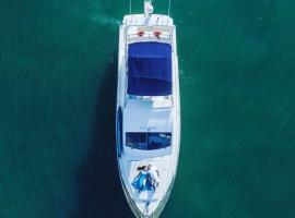 Iate de luxo Intermarine 44 pés, boat in Ilhabela