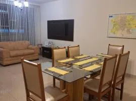 Apartamento Inteiro - 3 quartos com ar-condicionado e estacionamento