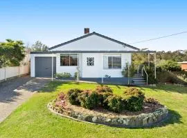 Nestle In Narooma - 10 Hillcrest Ave North Narooma