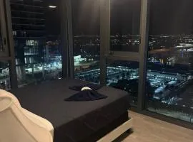 Spectacular corner 2BDR Downtown Miami