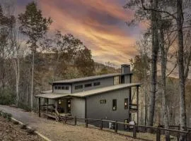 Modern Rustic Cabin with Sprawling Views and Hot Tub