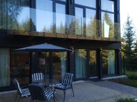 Casa cu brazi, caba&ntilde;a en Predeal