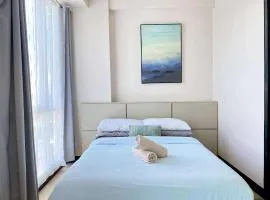Studio with balcony in 8 Newtown Blvd