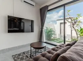 Quiet Escape with Lush Rice Field Views