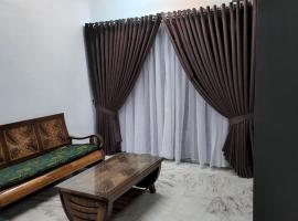 ROSH'Homestay, hotel na praia em Sungai Pelik