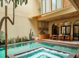 반둥에 위치한 호텔 Cottonwood Villa Magnolia B - Jacuzzi Billyard BBQ