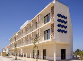 Amarello Hotel Praia Santo André, Tapestry Collection by Hilton, hotel in Santiago do Cacém
