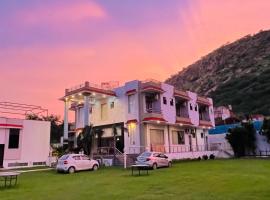 Hotel & Resort Virasat inn, pet-friendly hotel in Alwar