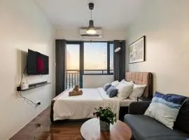 Makati Penthouse Studio with City Views