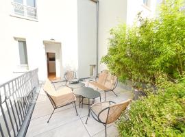 Maison chaleureuse &agrave; Paris !, cottage in Paris