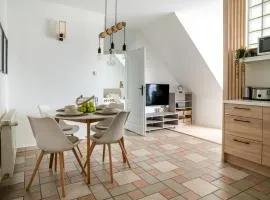 Geri Vintage Home