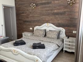 Antique Charm Home SPA&FUN, hotel a Rîşnov