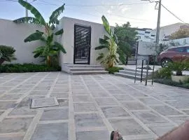 Maison haut standing a côté de la palage