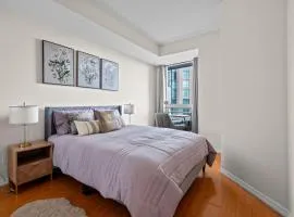 Superior 1Bedroom&DEN Condo with Balcony