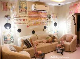 Comfortable jadi,s houses