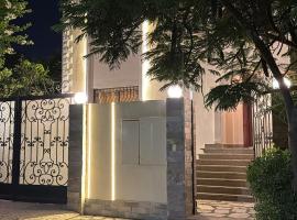 AlNasayem Twin Villa, Hotel in Sheikh Zayed