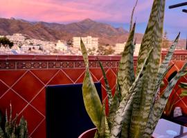 Costa Suri Casa – hotel w mieście Nerja