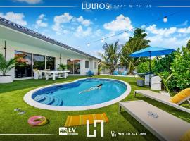 Breezy Oasis with Pooltable, Heated Pool, Golf & Gazeebo L29