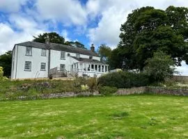 Little Kenny Farmhouse