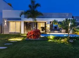 GardenStay by StayJade Pool Villa1hr-HSRGetaway