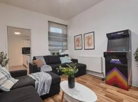 4 bedroom, 6 beds, 10 guest, Free parking on site