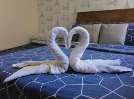 Condo - WIFI up to 100mbps - Infinity Pool, hotel i Cebu City