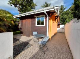 Bungalow Dumonter, hotel in Baie-Mahault