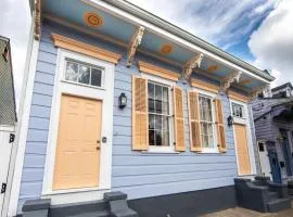 St Philip Gem 5 Bed-5 Bath Steps to FQ - Monthly