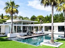 Villa L'oasis, piscine intérieur, extérieur sauna, cinéma