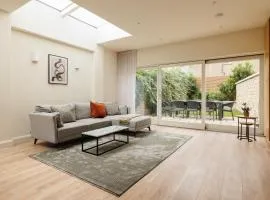 GuestReady - Contemporary home with garden