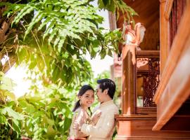 Ruen Tai Boutique, hotel with jacuzzis in Nai Yang Beach