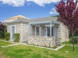 Lovely villa in complex of 2 separate villas, close to Laganas sandy beach