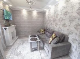 Комфортный дом до 4х человек. Есть парковка на 2 машины, Wi-Fi, TV.