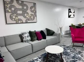 Exquisite Luxury 3KINGs Bed, 2 Bath