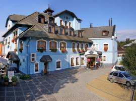 AGH Hotel, hotel em Rožnov pod Radhoštěm