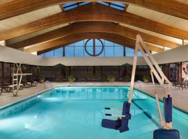 Holiday Inn Washington-Dulles International Airport by IHG, hotel en Sterling