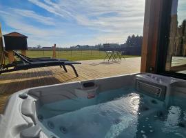 Tiny House avec Spa privatif, minicasa en Boigny-sur Bionne