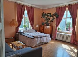 Blombacka bruks v&auml;g 12, acomoda&ccedil;&atilde;o com cozinha em Molkom