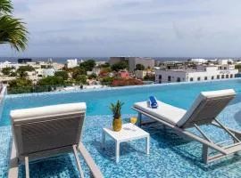 New Luxury Studio in the City Center