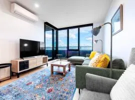 Elevated Escape - 2BR w Gym & Rooftop Spa