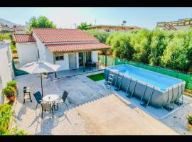 Cretan Blue Bungalow Chania, hotel a Canea