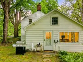 Pondfront Gem Minutes from Hudson’s Best Shops Cafes The Stillwater House