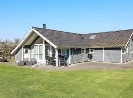 8 person holiday home in Humble-By Traum