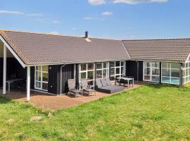 12 person holiday home in Pandrup-By Traum – hotel w mieście Pandrup