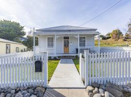 The Board house - Ohakune Holiday Home, hotel v destinaci Ohakune