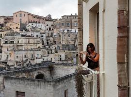 Alla dimora di Chiara Suite and Rooms