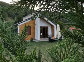 Mountain Mirage，位于莫伊科瓦茨的酒店