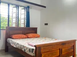 Kannada Maathe Home Stay-2, Near Golden Temple camp 2km